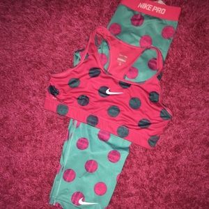 Nike Pro Sports Bra & Crop Legging